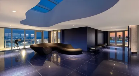 851 NE 1st Avenue Miami FL 33132