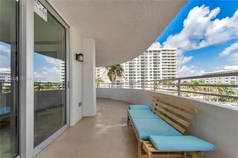 5555 Collins Avenue Miami Beach FL 33140