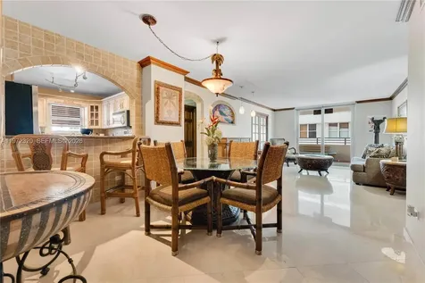 5555 Collins Avenue Miami Beach FL 33140