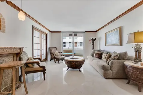 5555 Collins Avenue Miami Beach FL 33140