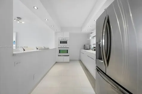 19370 Collins Avenue Sunny Isles Beach FL 33160