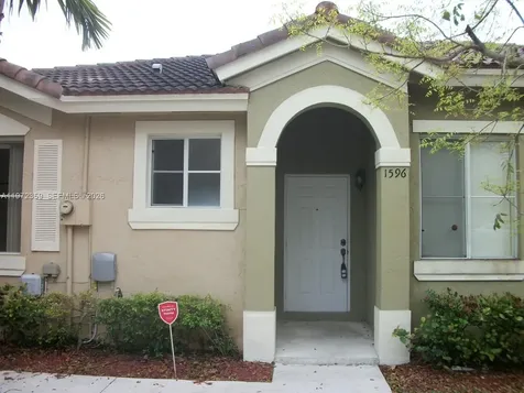 1596 SW 2 Street Homestead FL 33030