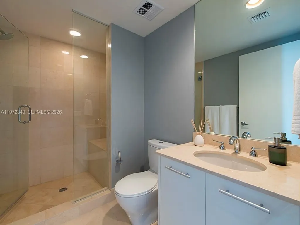 2711 S Ocean Drive Hollywood FL 33019