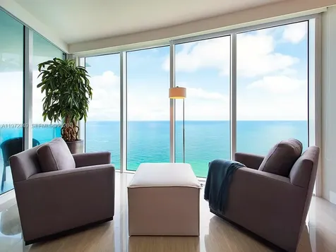 2711 S Ocean Drive Hollywood FL 33019