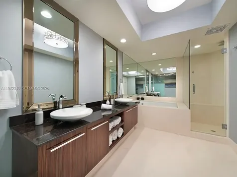 2711 S Ocean Drive Hollywood FL 33019