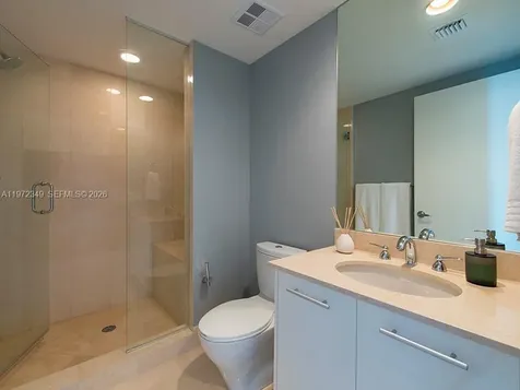 2711 S Ocean Drive Hollywood FL 33019