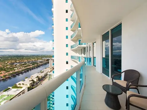2711 S Ocean Drive Hollywood FL 33019