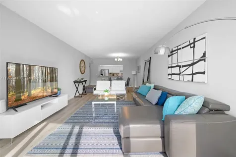 19370 Collins Avenue Sunny Isles Beach FL 33160