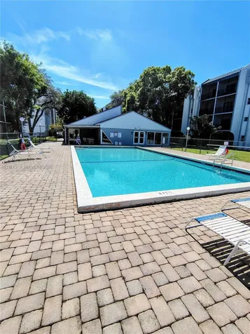 7501 NW 16th Street Plantation FL 33313