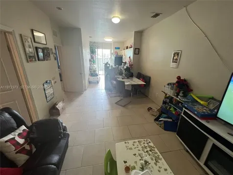 45 SW 14 Te Homestead FL 33030