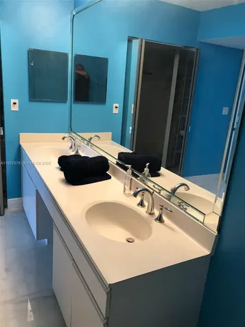 3600 Mystic Pointe Drive Aventura FL 33180