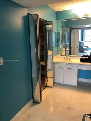 3600 Mystic Pointe Drive Aventura FL 33180