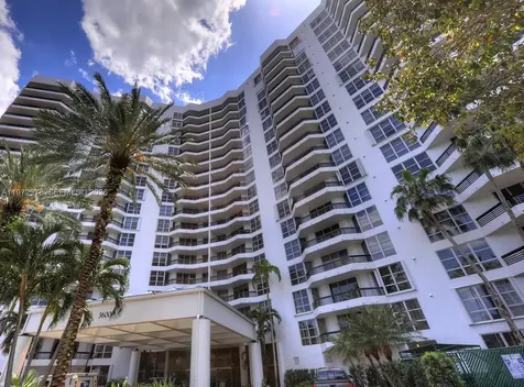 3600 Mystic Pointe Drive Aventura FL 33180