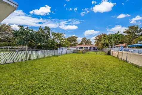 11020 NE 10th Avenue Biscayne Park FL 33161