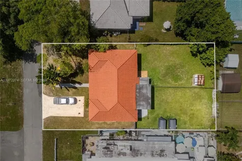 11020 NE 10th Avenue Biscayne Park FL 33161