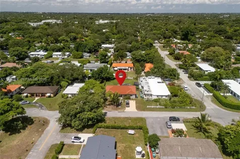 11020 NE 10th Avenue Biscayne Park FL 33161