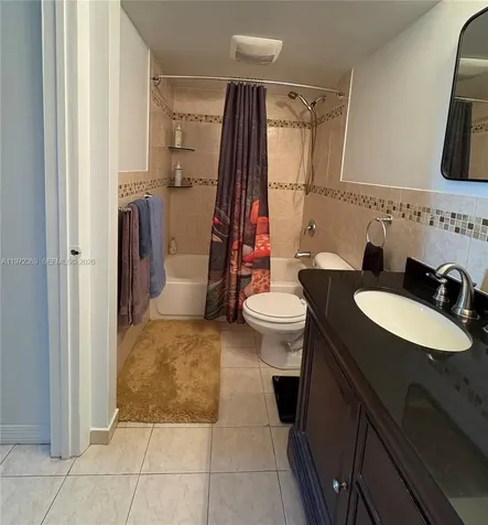 2500 NE 135 North Miami FL 33181