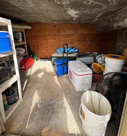 2500 NE 135 North Miami FL 33181
