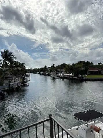 2500 NE 135 North Miami FL 33181