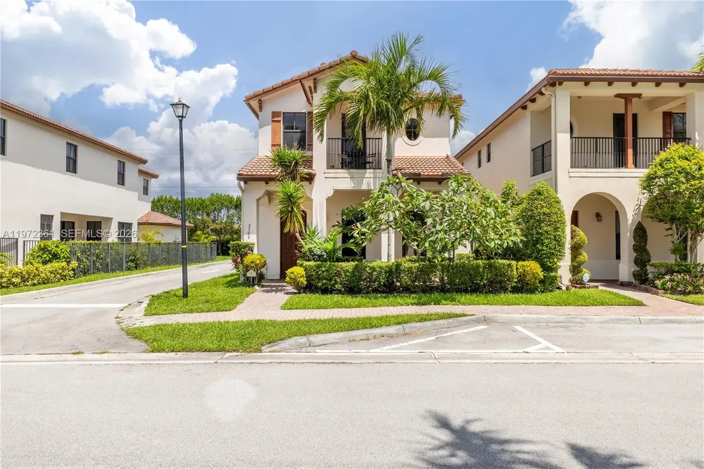 3700 NW 84th Way Cooper City FL 33024