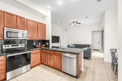 3700 NW 84th Way Cooper City FL 33024