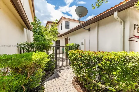 3700 NW 84th Way Cooper City FL 33024