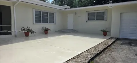 6500 SW 82nd Avenue Miami FL 33143