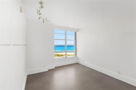 5660 Collins Avenue Miami Beach FL 33140