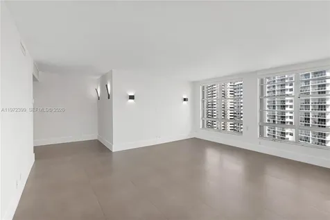 5660 Collins Avenue Miami Beach FL 33140