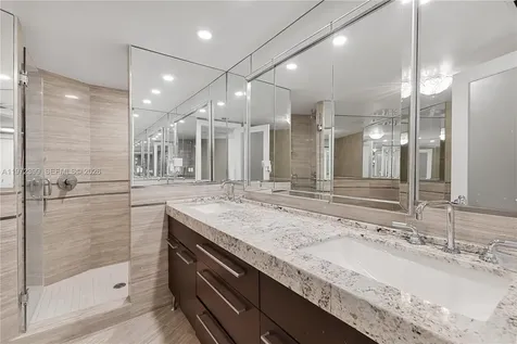 5660 Collins Avenue Miami Beach FL 33140