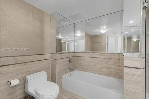 5660 Collins Avenue Miami Beach FL 33140