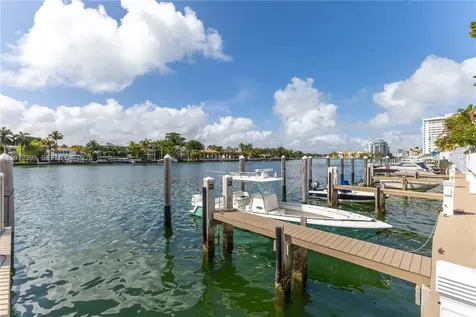 5660 Collins Avenue Miami Beach FL 33140