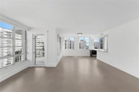 5660 Collins Avenue Miami Beach FL 33140