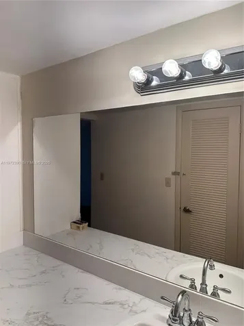 3831 NW 84th Avenue Sunrise FL 33351