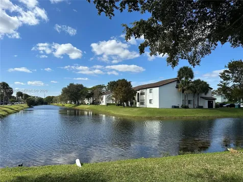 3831 NW 84th Avenue Sunrise FL 33351