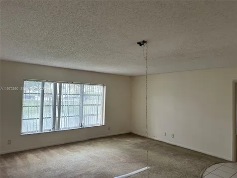 3831 NW 84th Avenue Sunrise FL 33351