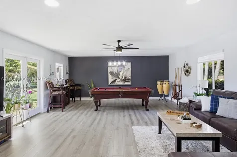 431 S Old Hiatus Road Plantation FL 33325