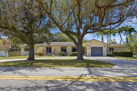 431 S Old Hiatus Road Plantation FL 33325
