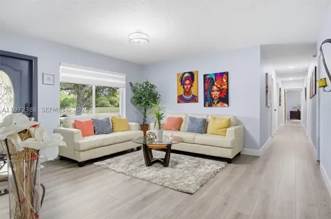 431 S Old Hiatus Road Plantation FL 33325