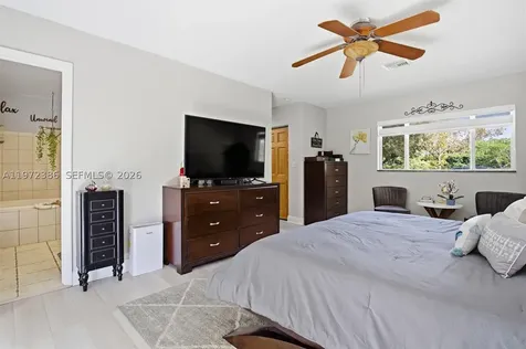 431 S Old Hiatus Road Plantation FL 33325