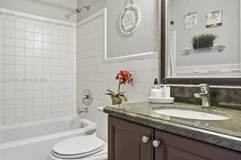 431 S Old Hiatus Road Plantation FL 33325