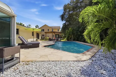 431 S Old Hiatus Road Plantation FL 33325