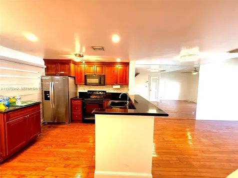 2533 NE 15th Street Pompano Beach FL 33062