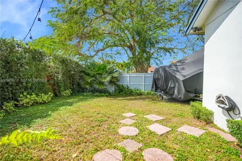 14360 SW 156th Terrace Miami FL 33177