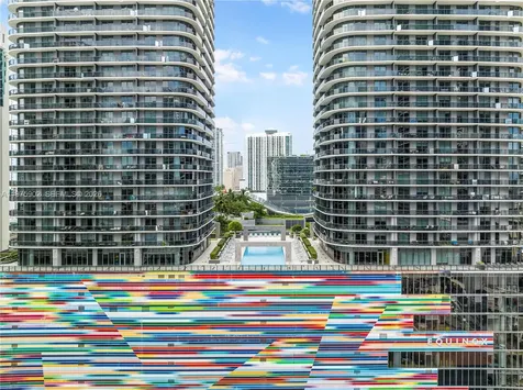 45 SW 9th Street Miami FL 33130