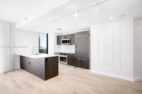 45 SW 9th Street Miami FL 33130