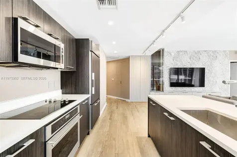 45 SW 9th Street Miami FL 33130