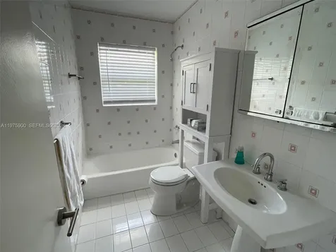 1420 Baracoa Avenue Coral Gables FL 33146