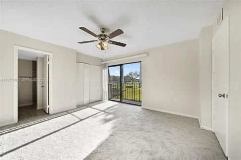 2206 22nd Way West Palm Beach FL 33407