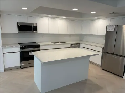 6681 SW 71st Lane South Miami FL 33143